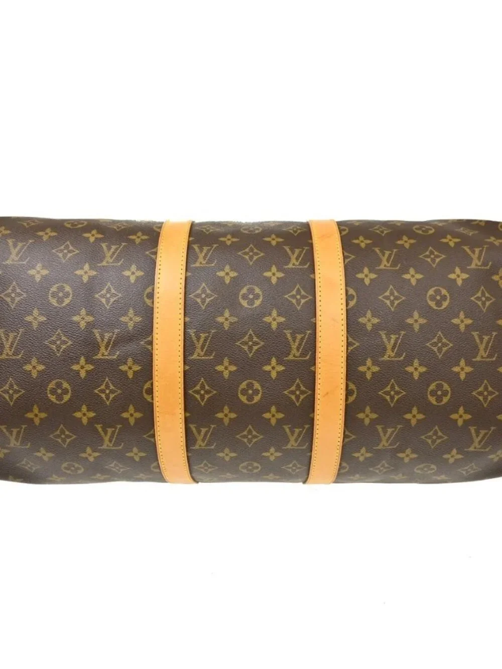Louis Vuitton outside 	ab